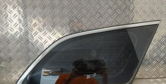 Toyota Avensis T270 Rear side window 43R00048