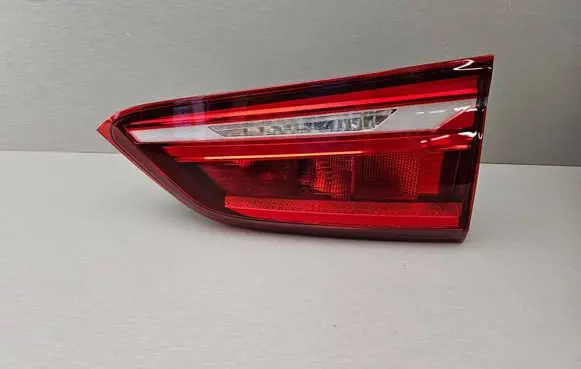 BMW X1 F48 F49 Tailgate rear/tail lights 7350696 63217350696 2710634