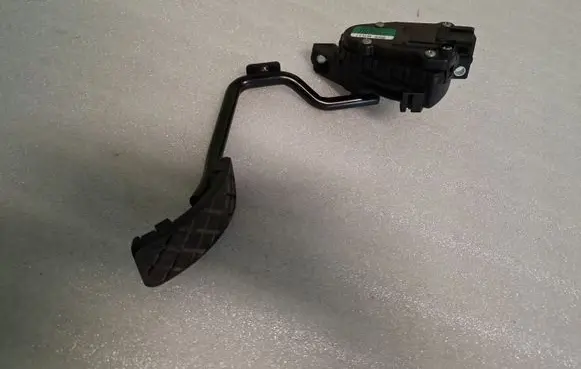 Audi A8 S8 D3 4E Accelerator throttle pedal 4E2723523F