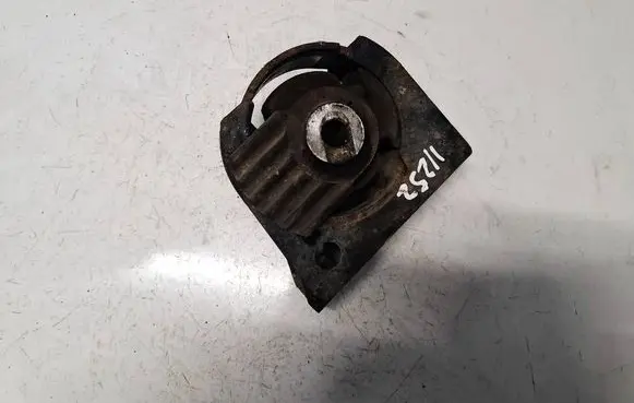 Toyota RAV 4 (XA30) Engine mount bracket DDF4910808