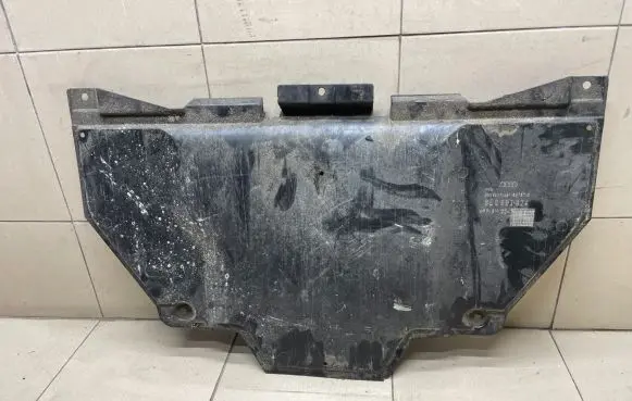 Audi A4 S4 B7 8E 8H Engine splash shield/under tray 8E0863824