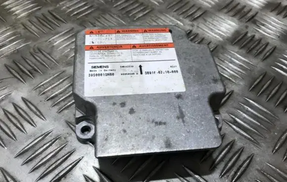 Suzuki Swift I Airbag control unit/module 39s0001gn60 40050506h