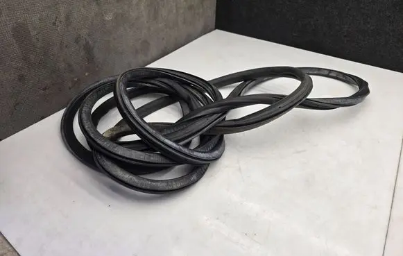 Volkswagen Crafter Sliding door rubber seal 