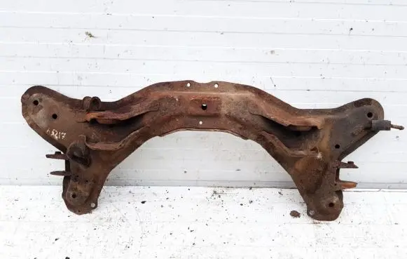 Honda FR-V Front subframe