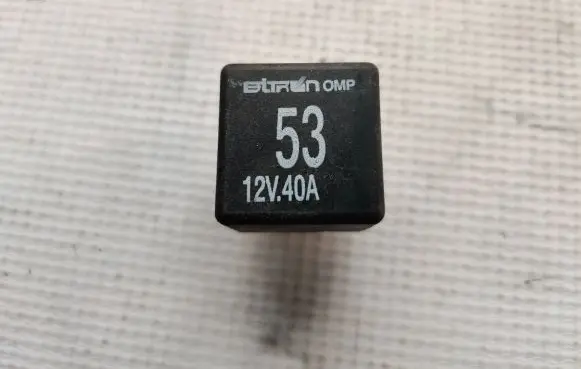 Audi A4 S4 B5 8D Other relay 141951253B