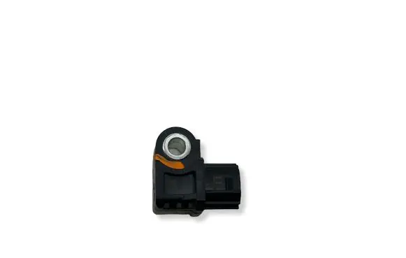Mitsubishi L200 Airbag deployment crash/impact sensor 8651A245