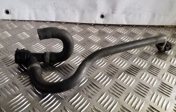 BMW X3 E83 Engine coolant pipe/hose
