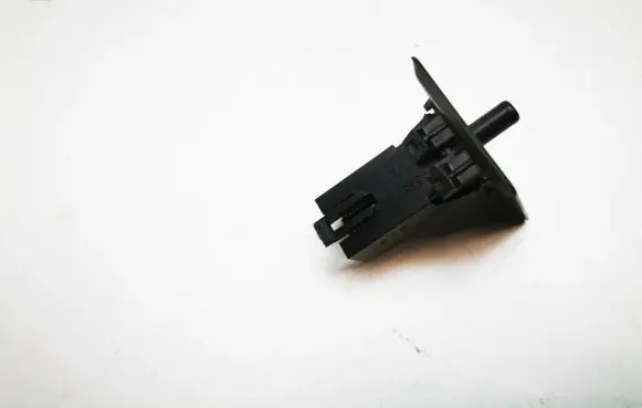Chrysler 300 - 300C Glove box light 04565022AA 4565022