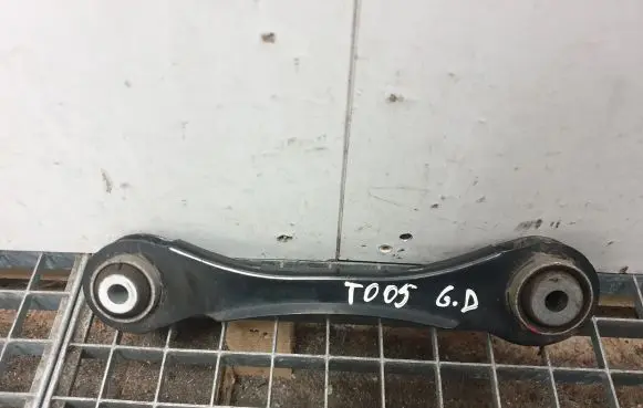 BMW 2 F22 F23 Rear upper control arm/wishbone