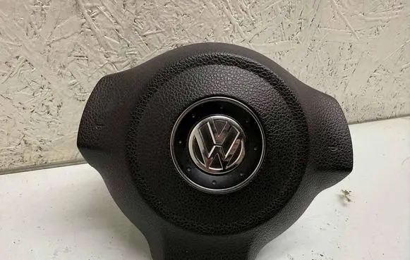 Steering wheel airbag