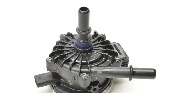 Volvo XC60 Water pump 32462079