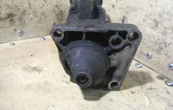 Renault Laguna I Starter motor BOSCH1005831013 18I16V