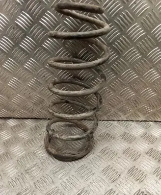Volkswagen PASSAT B4 Front coil spring