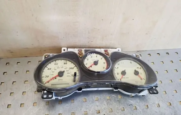 Toyota RAV 4 (XA20) Speedometer (instrument cluster) 838004A100