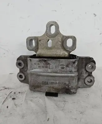 Volkswagen PASSAT B6 Engine mount bracket 3C0199555