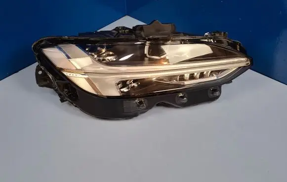 Volvo S90, V90 Headlight/headlamp 32228682 89912439