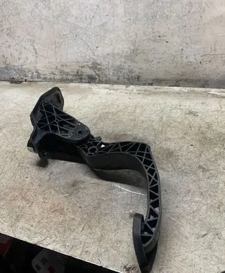 Clutch pedal