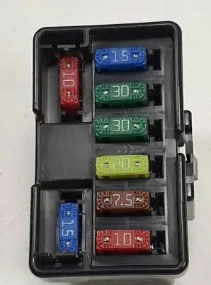 Mazda RX8 Fuse box set FB102400B