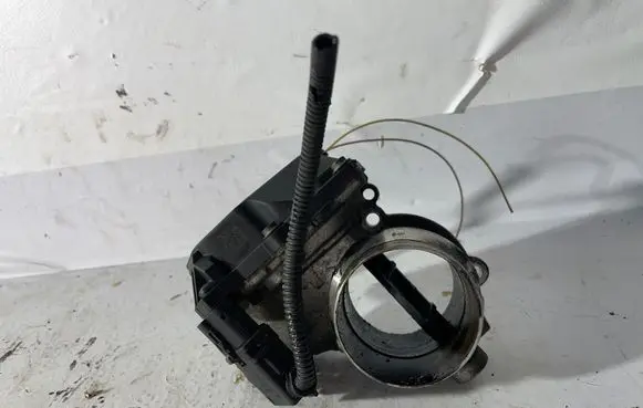 BMW 5 F10 F11 Throttle valve 7806231 A2C53279057 03041103388