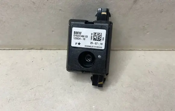 BMW 4 F36 Gran coupe Aerial antenna amplifier 9231466 12363410