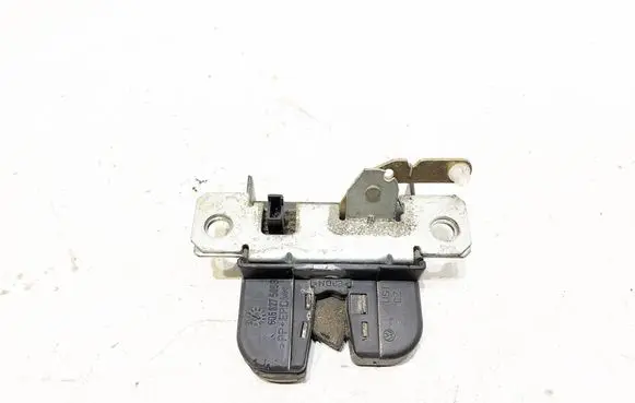 Volkswagen Polo Tailgate/trunk/boot lock/catch/latch 6Q6827505B