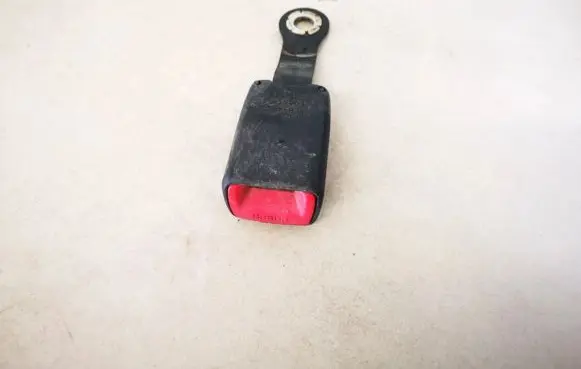 Toyota Prius (XW10) Front seatbelt buckle e034501