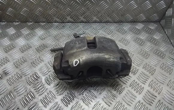 Volkswagen PASSAT B6 Front brake caliper