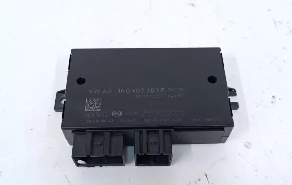 Volkswagen Tiguan Tow bar trailer control unit/module 1K0907383F