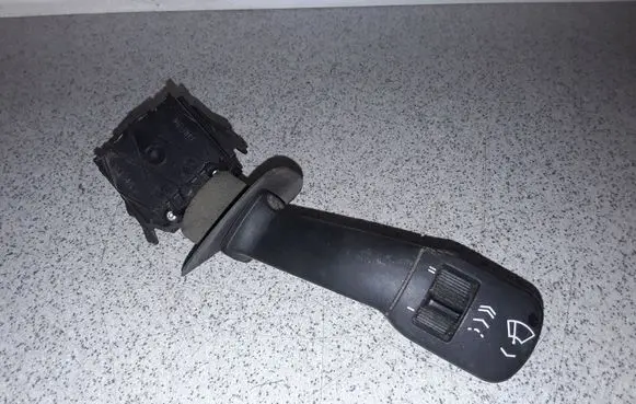 BMW 5 E39 Wiper control stalk 8352013