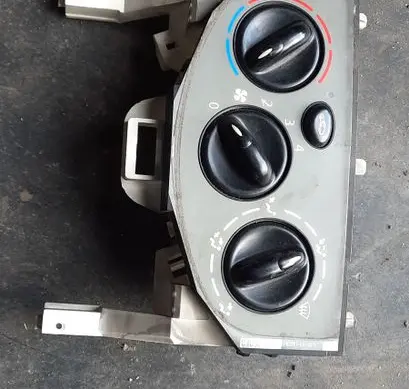 Renault Trafic II (X83) Climate control unit W964383F 03H46