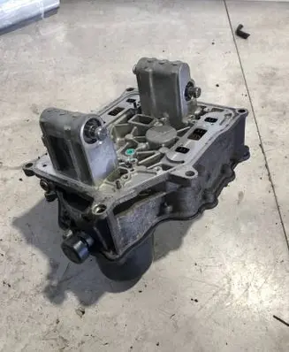 Volkswagen PASSAT B7 Transmission gearbox valve body 0AM325065S