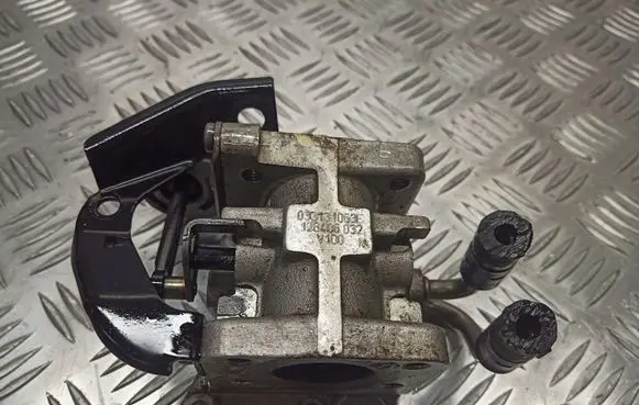 Audi A3 S3 8P Throttle body valve 03G131063E
