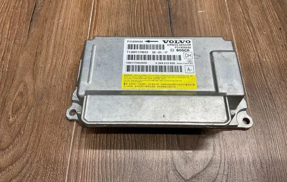 Volvo V60 Airbag control unit/module 31658440 T12001170033 P31658440