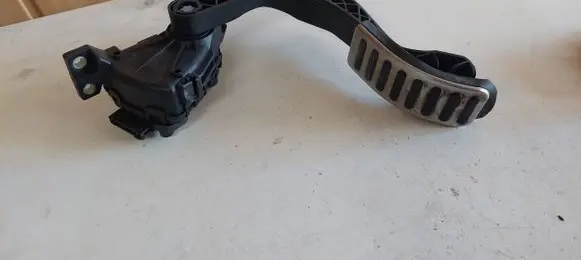 Volkswagen Phaeton Accelerator throttle pedal 3D1721503N F30017001 0PV0802643