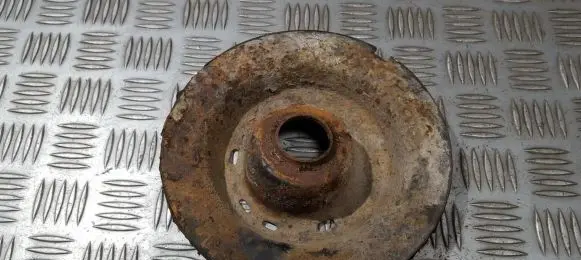 Chrysler Voyager Coil spring mount 