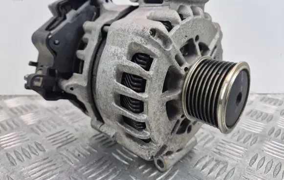 BMW 5 F10 F11 Generator/alternator 7622372