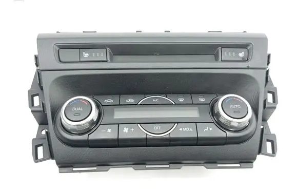 Mazda 3 II Climate control unit B45061190B