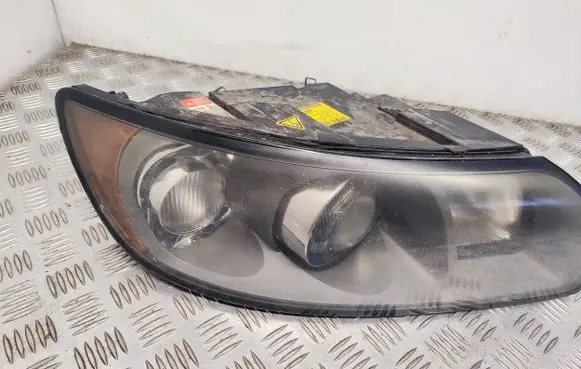 Volvo V50 Headlight/headlamp 30744682