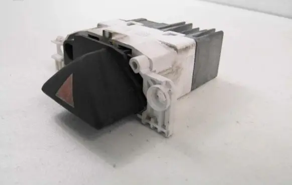 Ford Focus Hazard light switch