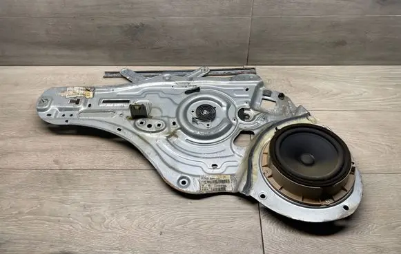 KIA Sportage Front door electric window regulator 824803U020 000001 05184127