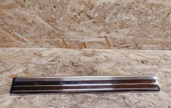 Mercedes-Benz S W220 Front sill trim cover A2206808335 A2206805535