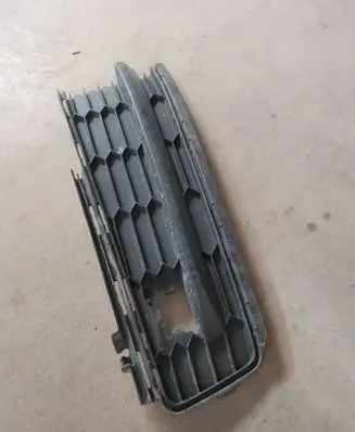 Skoda Kodiaq Front bumper lower grill 565807367