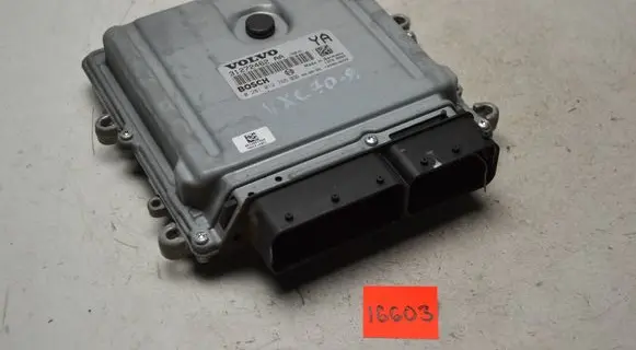 Volvo XC70 Engine control unit/module 31272462AA