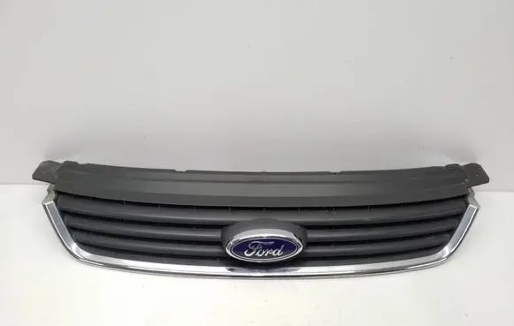 Ford Kuga I Front bumper upper radiator grill 8V41R7081A 8V418200AC