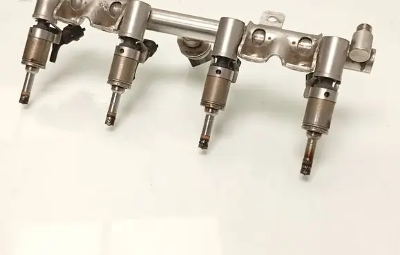 Fuel main line pipe