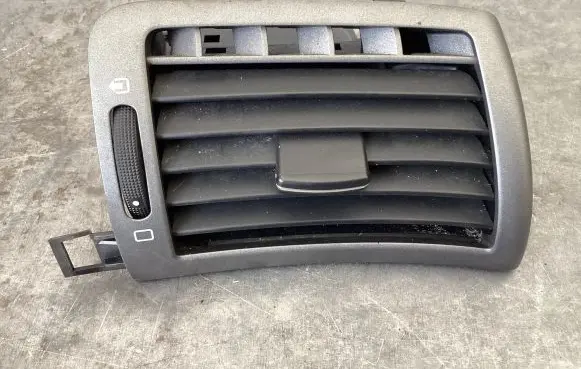 Peugeot 407 Dashboard side air vent grill/cover trim 9644589377 A1010005