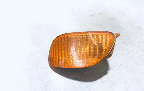 Ford Focus Front indicator light xs4113369a xs41-13369-a