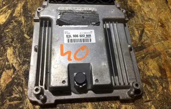 Audi A5 8T 8F Engine control unit/module ECU