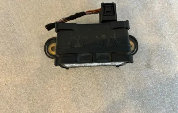 Mercedes-Benz S W221 ESP acceleration yaw rate sensor A0045423918 10170103023 0045423918