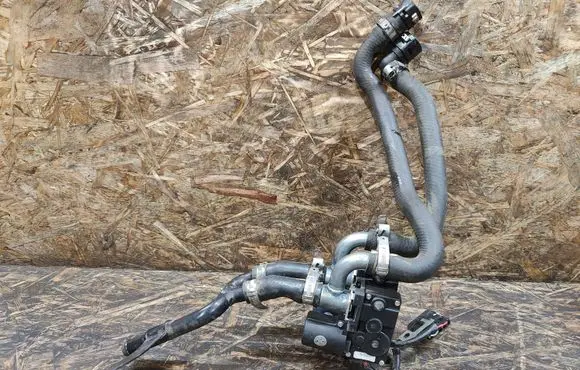 Maserati Quattroporte Coolant heater control valve 